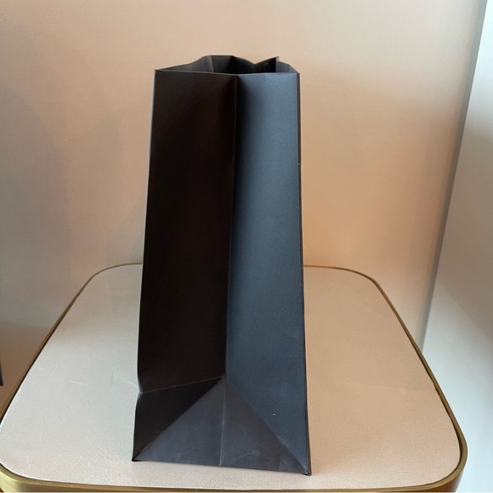 Authentic Large Gucci Black Paper shopping Bag for purse - Picture 4 of 8